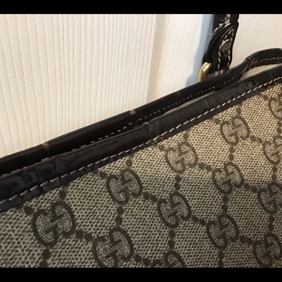 Authentic Gucci GG Supreme Joy Medium Tote - Picture 9 of 16